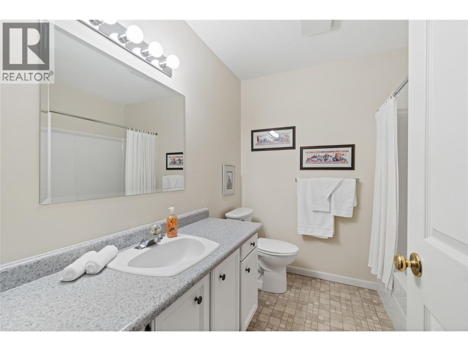 851 5 Avenue Sw Unit# 303, Salmon Arm, British Columbia  V1E 1K2 - Photo 26 - 10378076