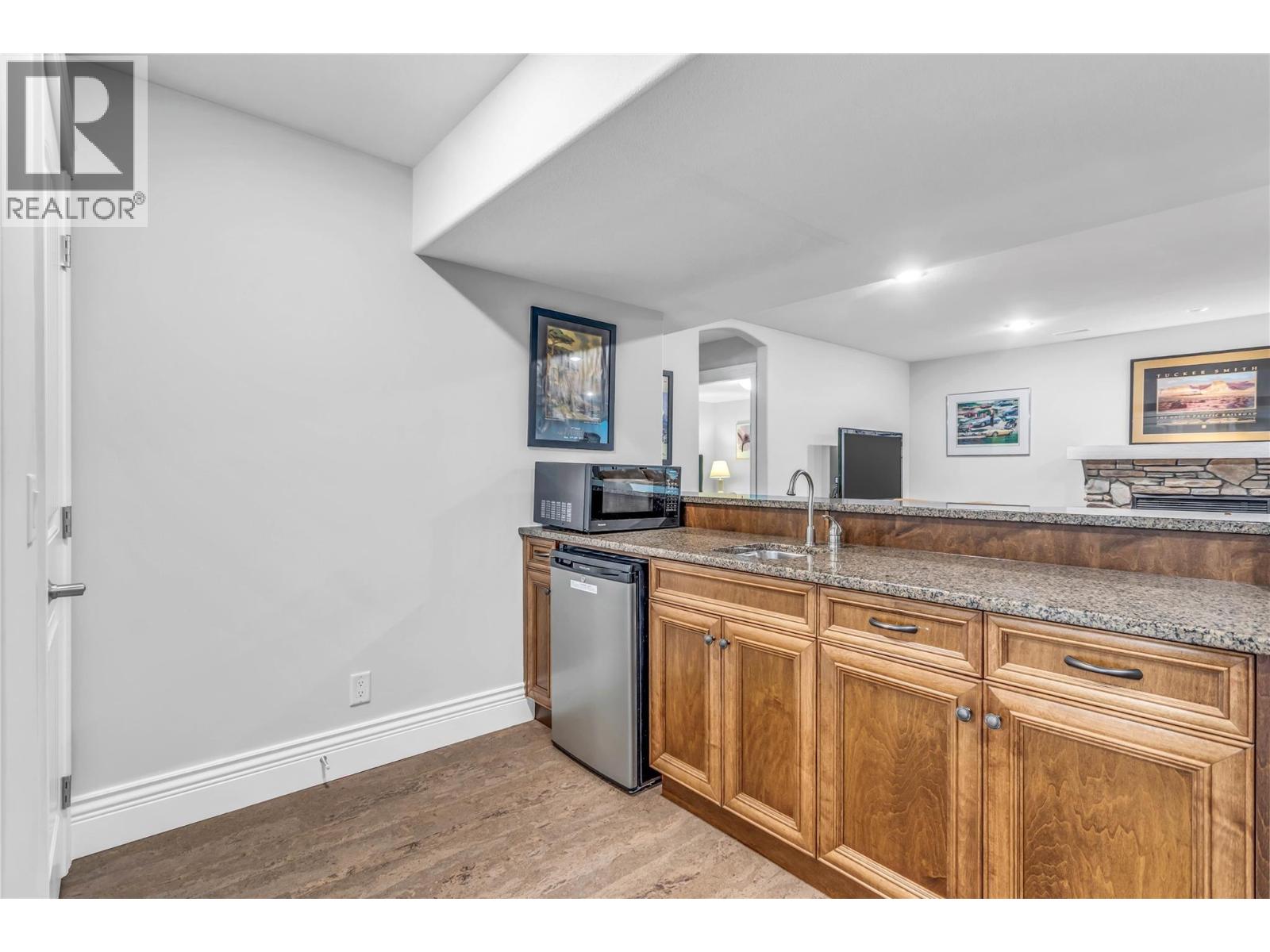 4450 Gordon Drive Unit# 105, Kelowna, British Columbia  V1W 1T1 - Photo 23 - 10377875