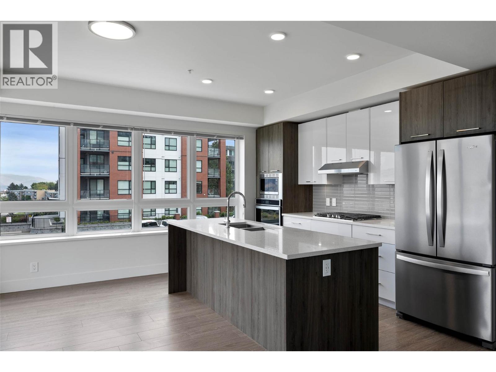 885 University Drive Unit# 201, Kamloops, British Columbia  V2C 5N3 - Photo 3 - 10377473