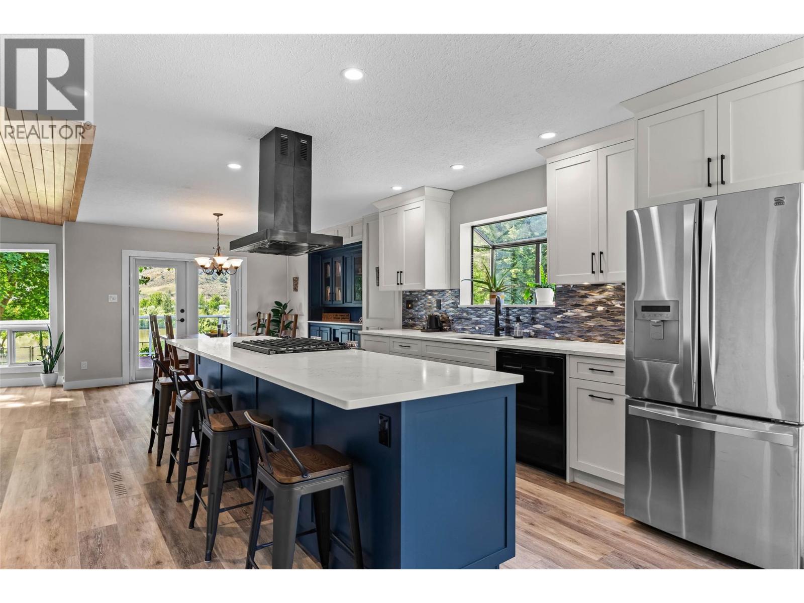 4061 Davie Road, Kamloops, British Columbia  V2H 1K8 - Photo 11 - 10378168