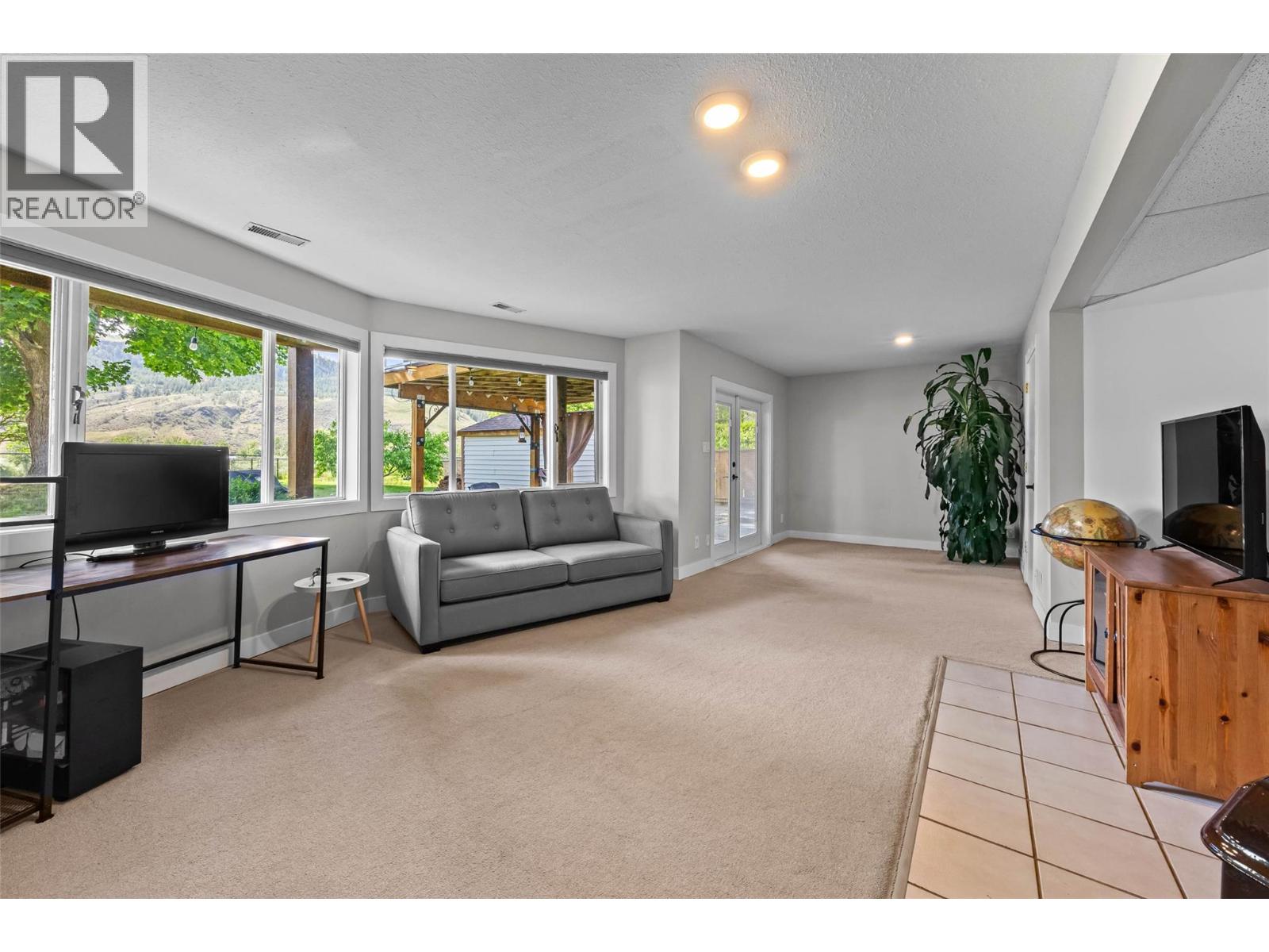 4061 Davie Road, Kamloops, British Columbia  V2H 1K8 - Photo 31 - 10378168