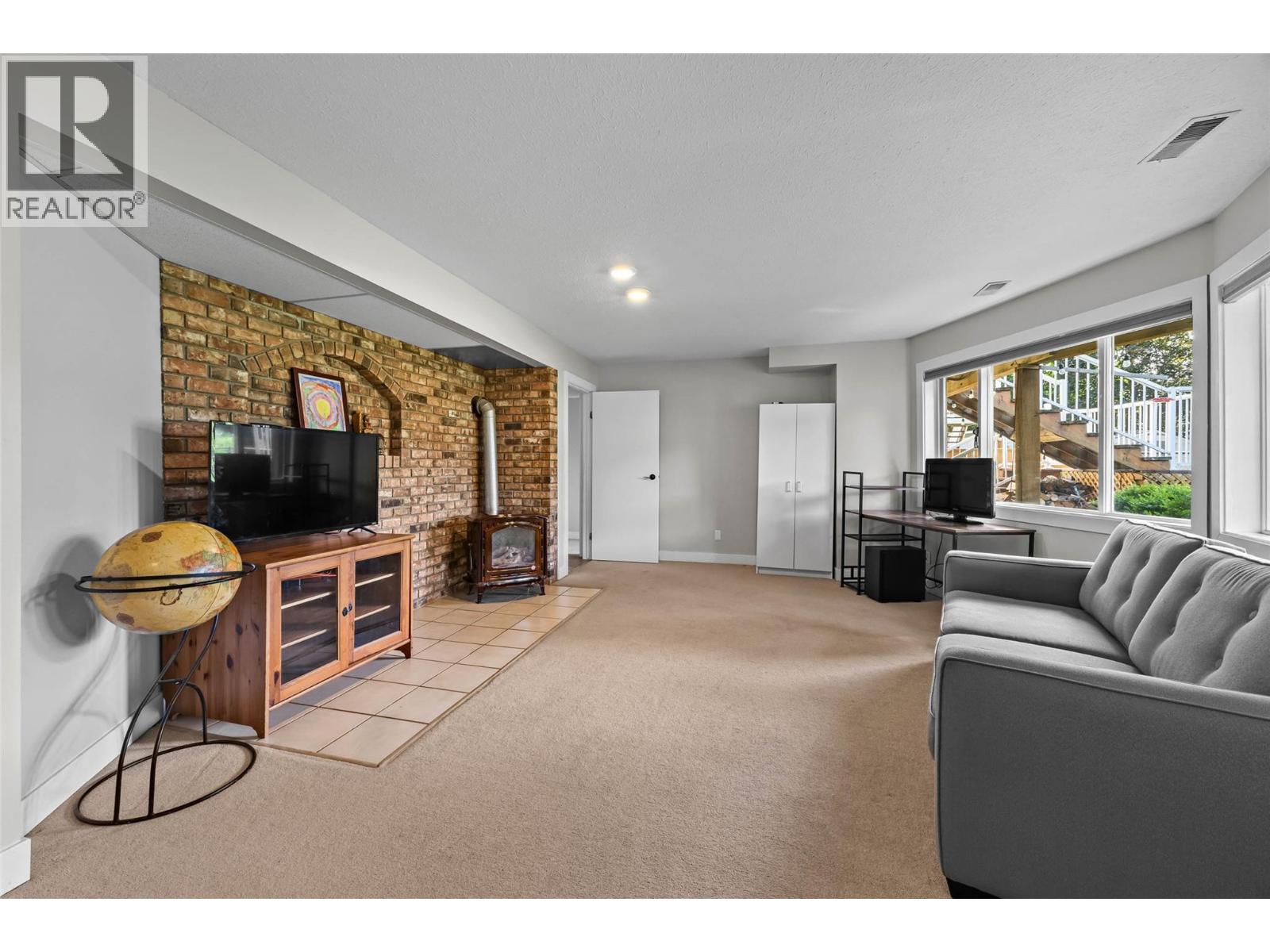 4061 Davie Road, Kamloops, British Columbia  V2H 1K8 - Photo 32 - 10378168