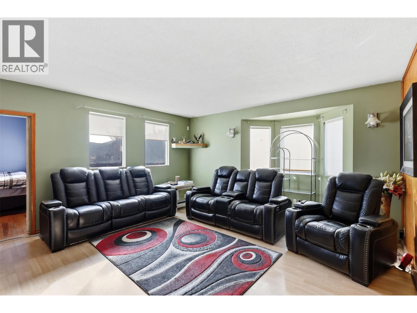 4885 Kamloops Vernon Highway, Westwold, British Columbia  V0E 3B1 - Photo 12 - 10378116