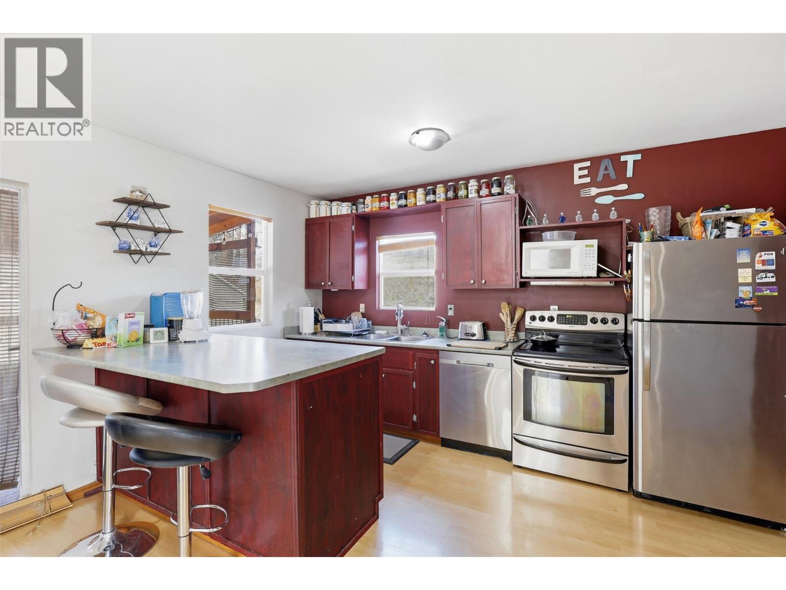 4885 Kamloops Vernon Highway, Westwold, British Columbia  V0E 3B1 - Photo 6 - 10378116