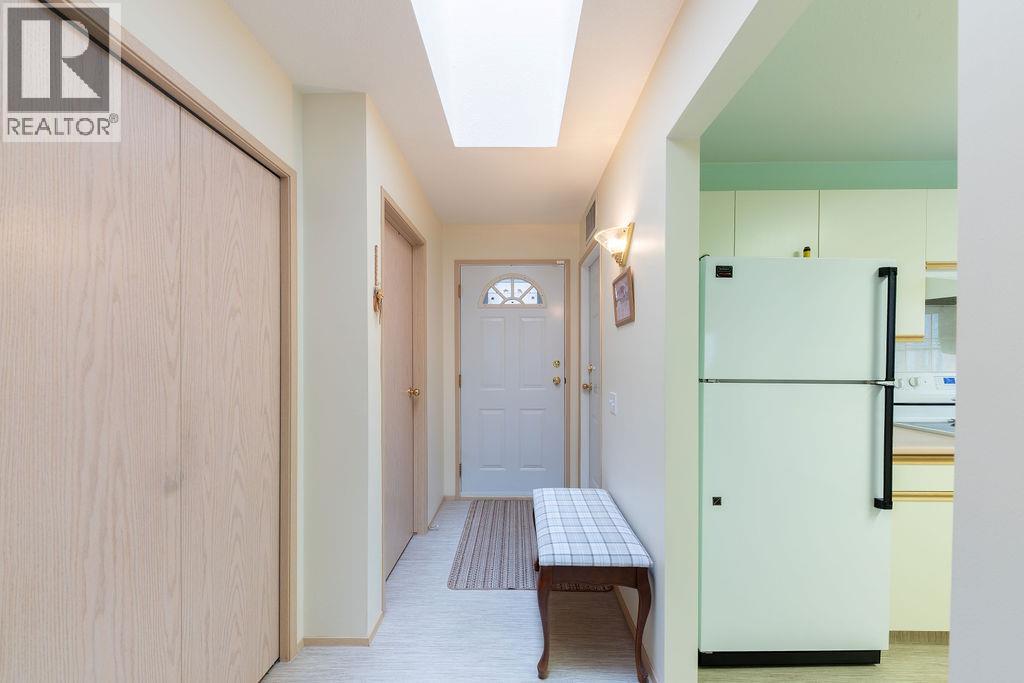 1285 14th Street Unit# 43, Kamloops, British Columbia  V2B 8K9 - Photo 2 - 10377497