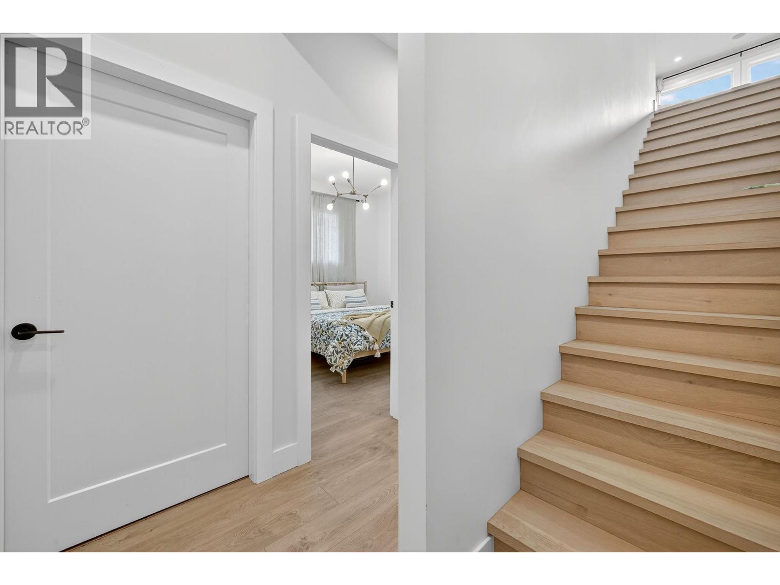 10 Valley Drive, Vernon, British Columbia  V1H 2B4 - Photo 48 - 10377414