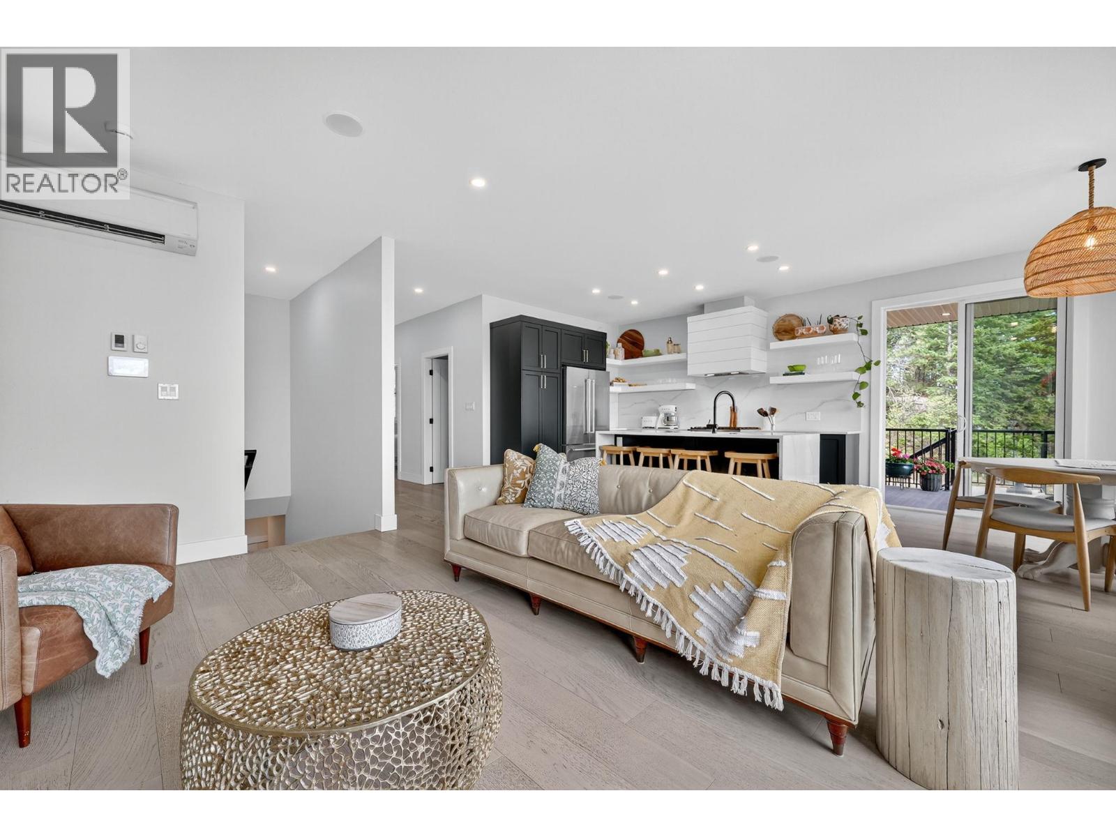 10 Valley Drive, Vernon, British Columbia  V1H 2B4 - Photo 8 - 10377414