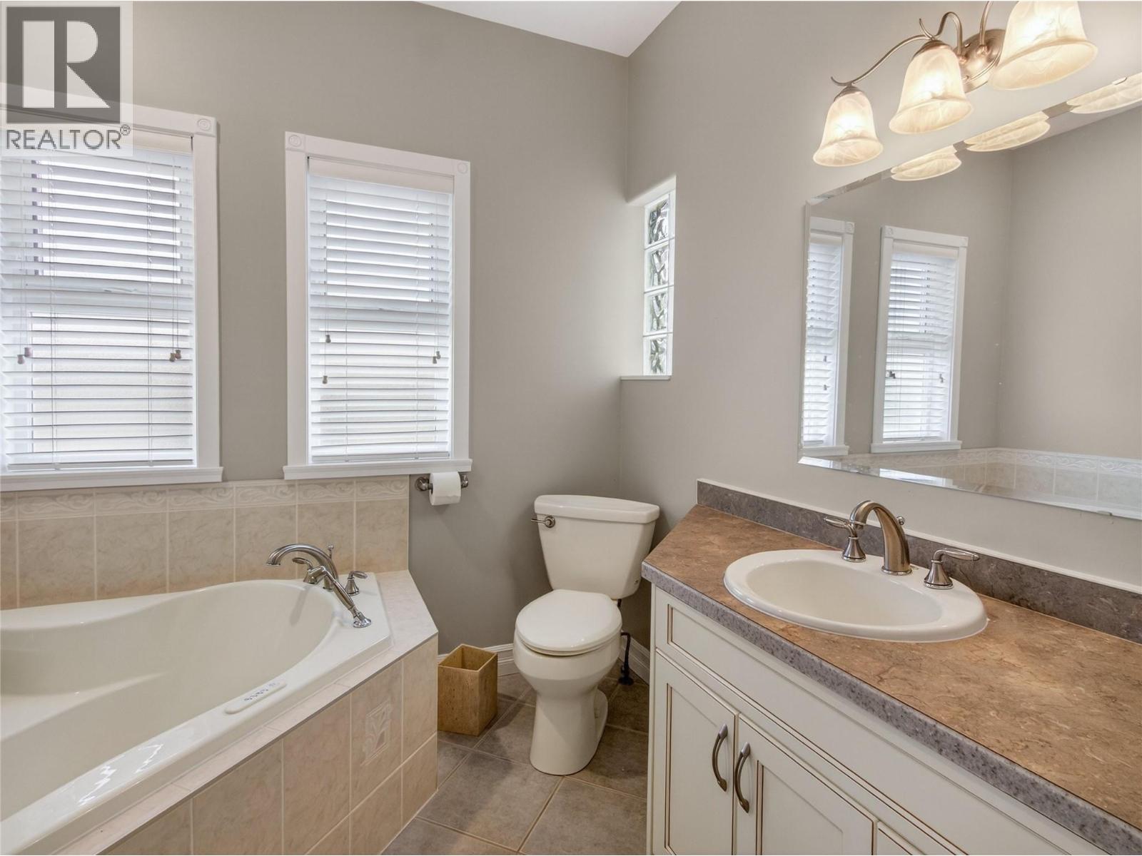 4005 Lobelia Drive, Osoyoos, British Columbia  V0H 1V1 - Photo 31 - 10377193