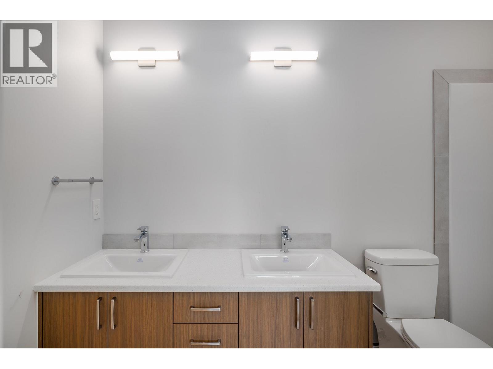 3425 Hilltown Drive Unit# 5, Kelowna, British Columbia  V1V 2B5 - Photo 9 - 10378173