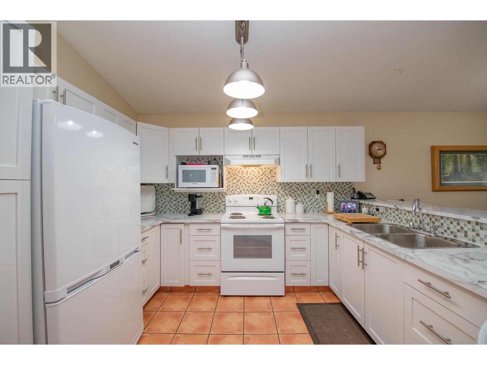 4409 20 Street Unit# 10, Vernon, British Columbia  V1T 4E4 - Photo 8 - 10378119