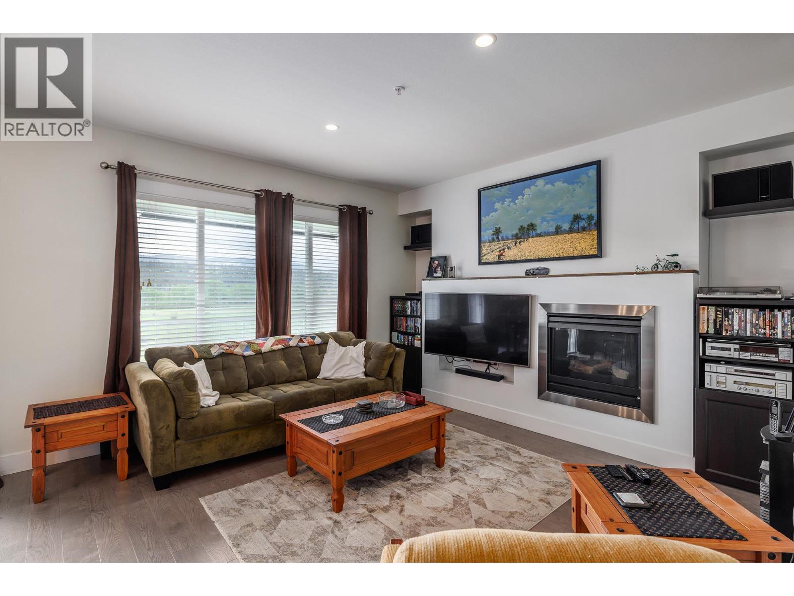 10742 Quail Road, Lake Country, British Columbia  V4V 1W4 - Photo 3 - 10378005