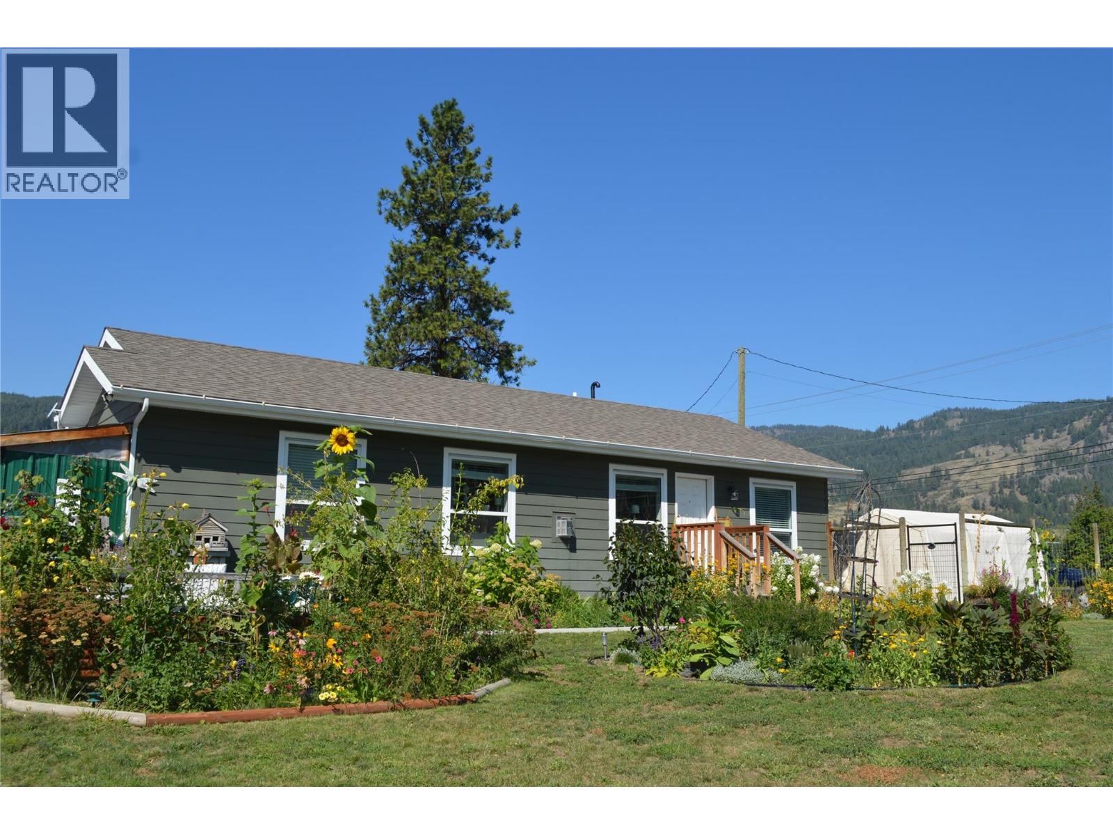 8187 Donaldson Drive, Grand Forks, British Columbia  V0H 1H2 - Photo 2 - 10377705