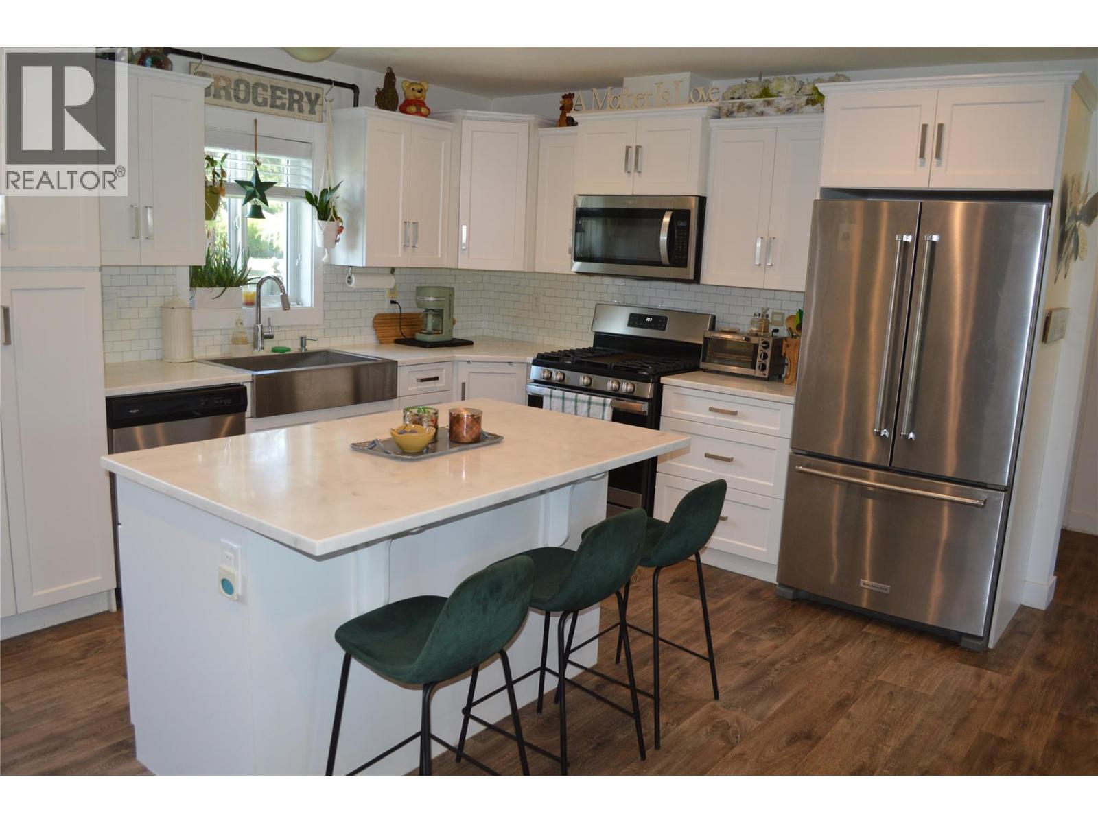 8187 Donaldson Drive, Grand Forks, British Columbia  V0H 1H2 - Photo 7 - 10377705