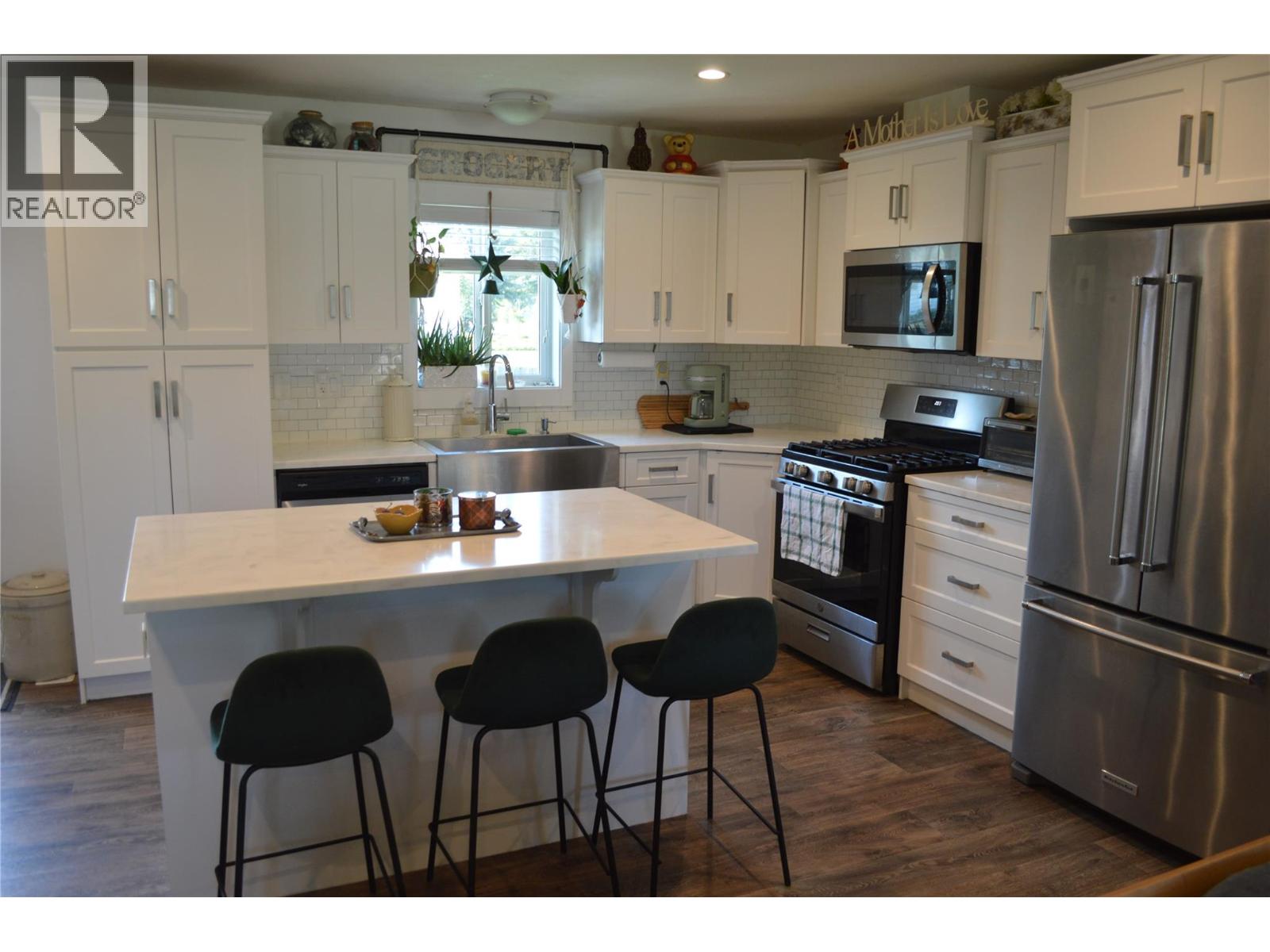 8187 Donaldson Drive, Grand Forks, British Columbia  V0H 1H2 - Photo 8 - 10377705