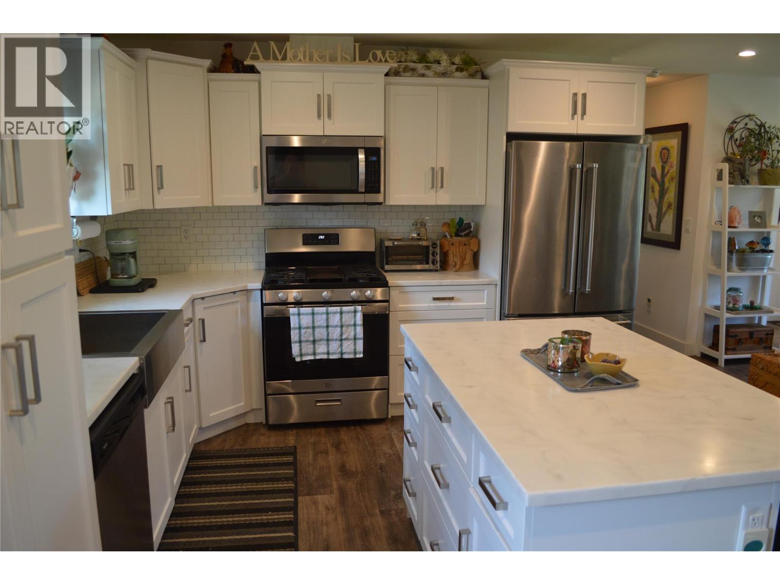 8187 Donaldson Drive, Grand Forks, British Columbia  V0H 1H2 - Photo 9 - 10377705