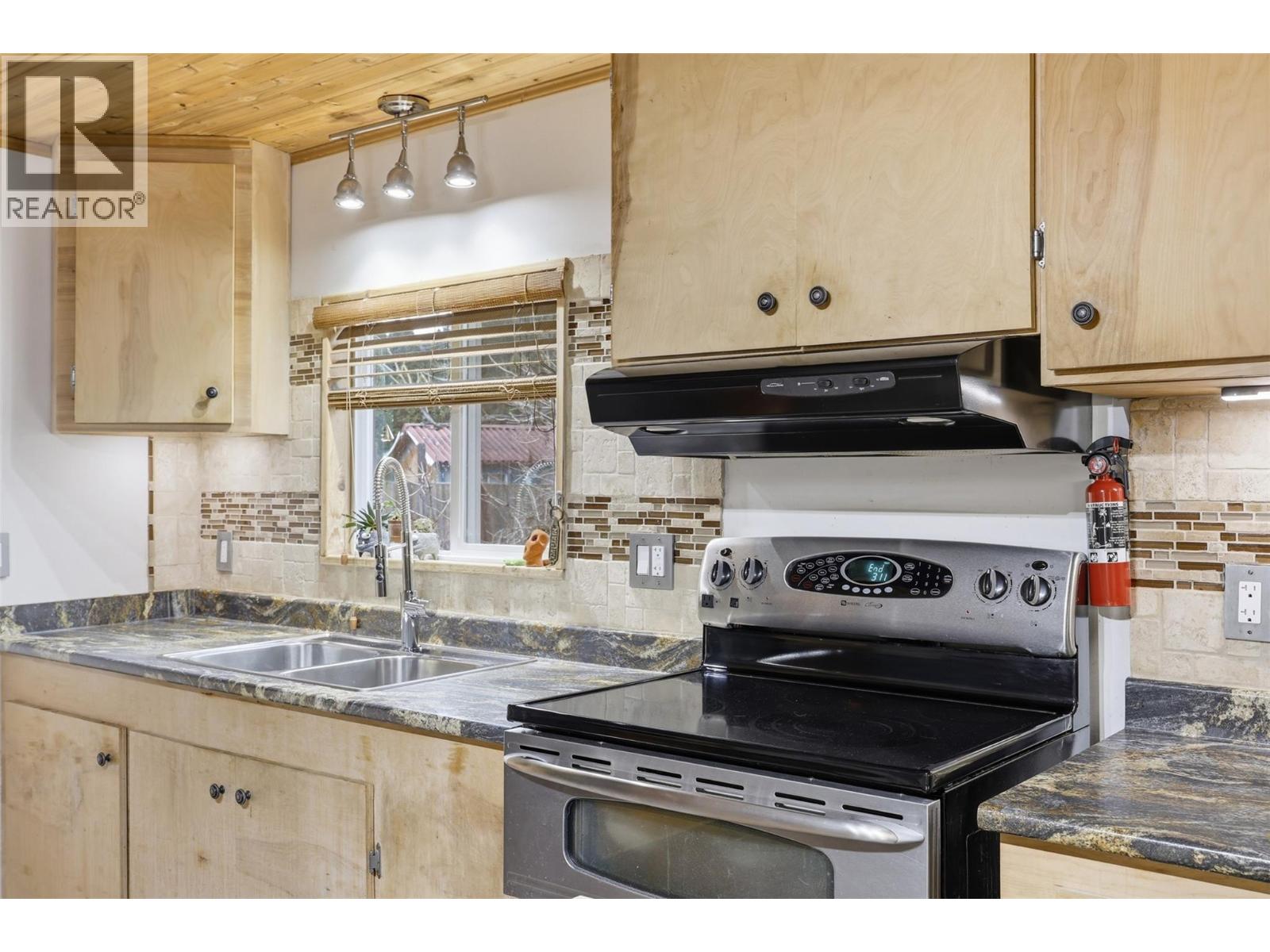 2401 Ord Road Unit# 105, Kamloops, British Columbia  V2B 7V8 - Photo 12 - 10378184