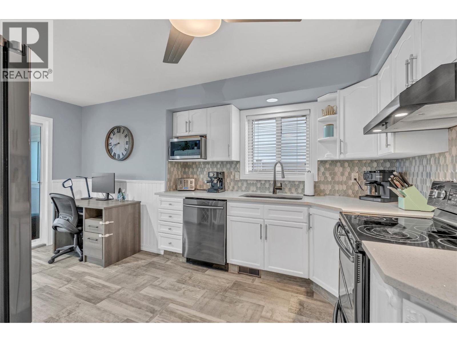 119 Huth Avenue, Penticton, British Columbia  V2A 2Z7 - Photo 8 - 10378151