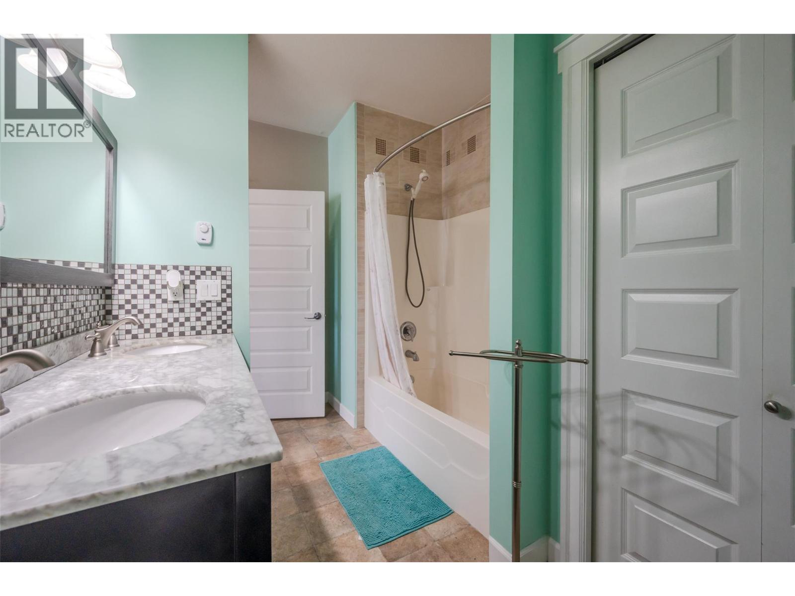 6865 Mountainview Drive, Oliver, British Columbia  V0H 1T4 - Photo 13 - 10378093