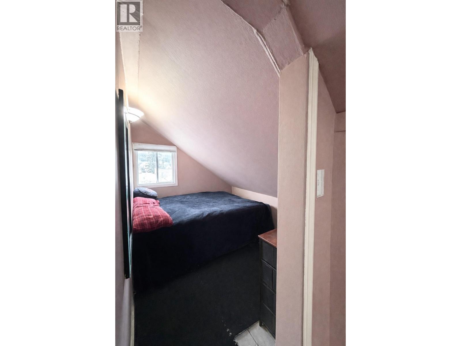 229 9th Avenue S, Cranbrook, British Columbia  V1C 2M4 - Photo 22 - 10378074