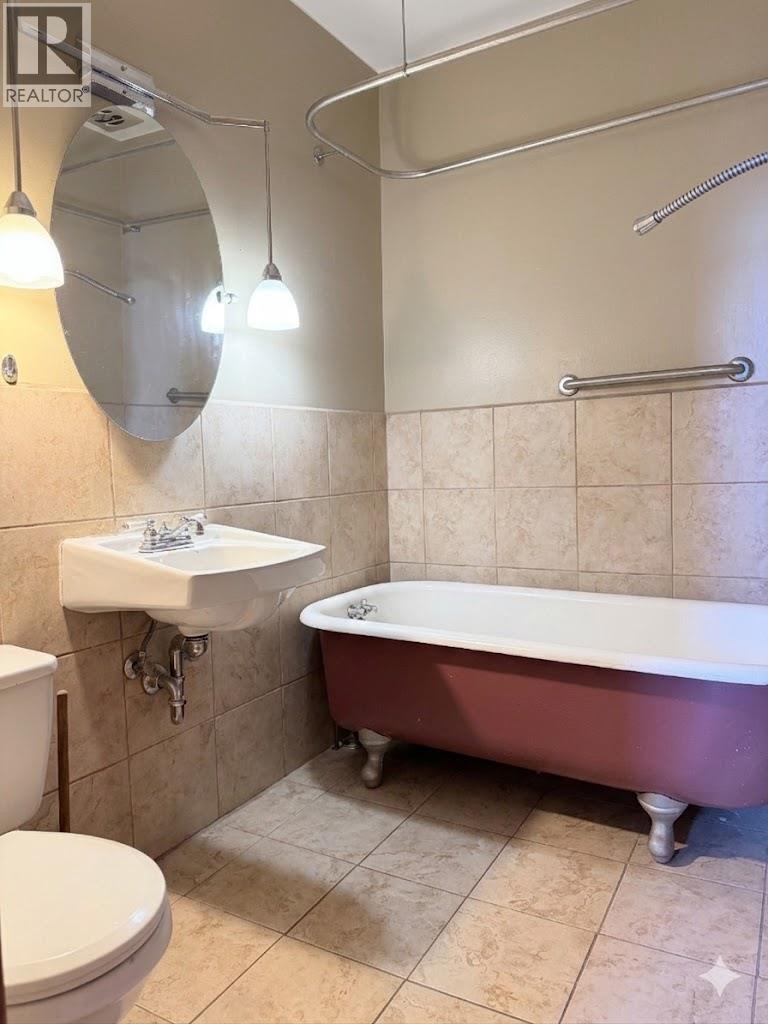 229 9th Avenue S, Cranbrook, British Columbia  V1C 2M4 - Photo 5 - 10378074