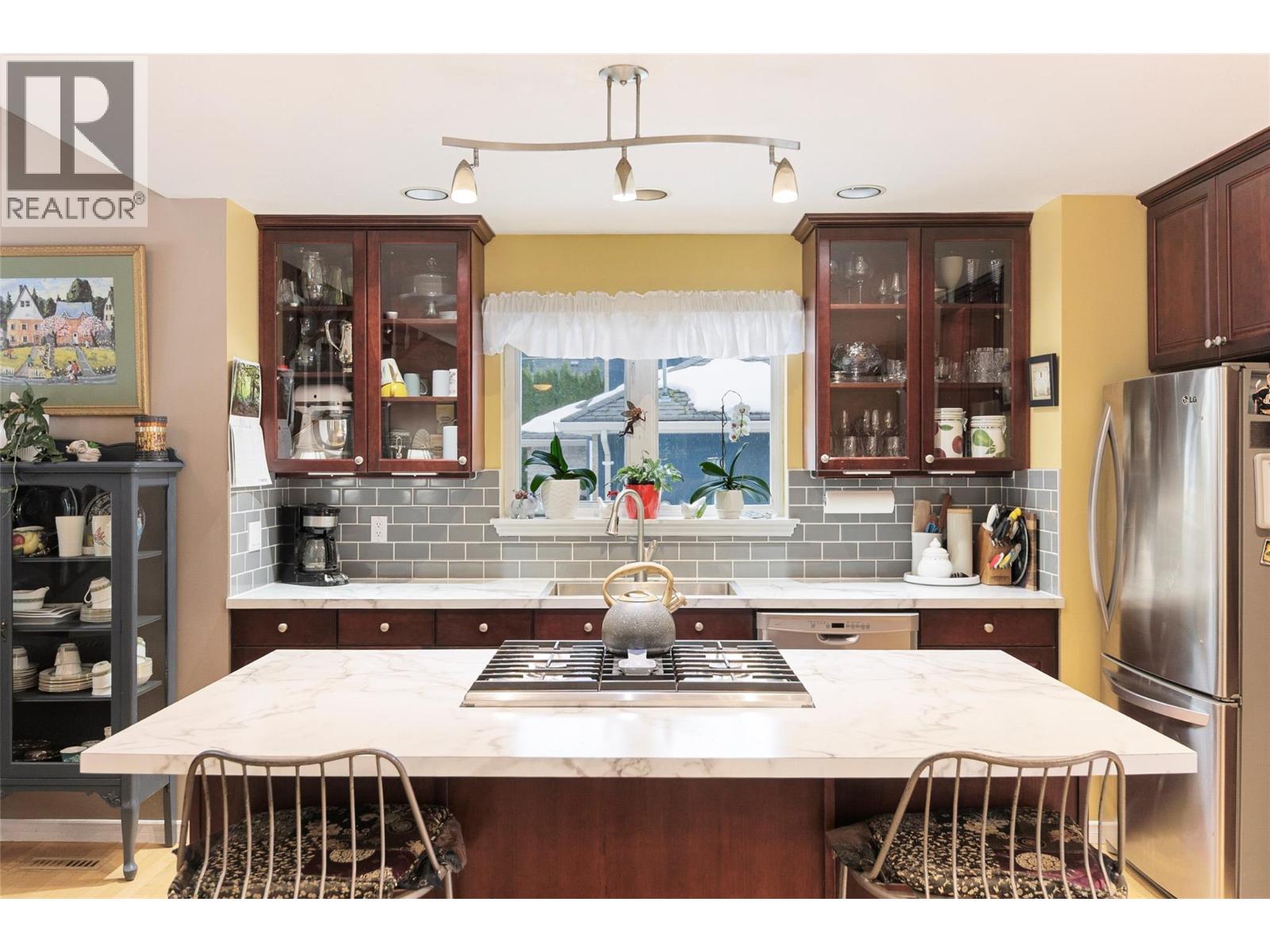 1820 Illecillewaet Road, Revelstoke, British Columbia  V0E 2S0 - Photo 10 - 10377642