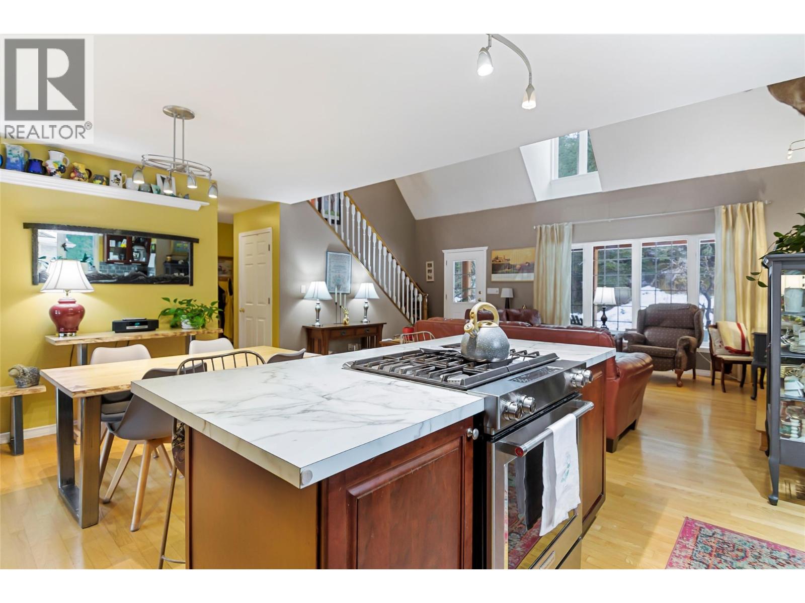 1820 Illecillewaet Road, Revelstoke, British Columbia  V0E 2S0 - Photo 14 - 10377642