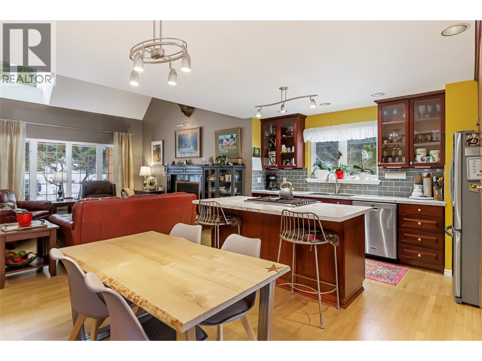 1820 Illecillewaet Road, Revelstoke, British Columbia  V0E 2S0 - Photo 20 - 10377642