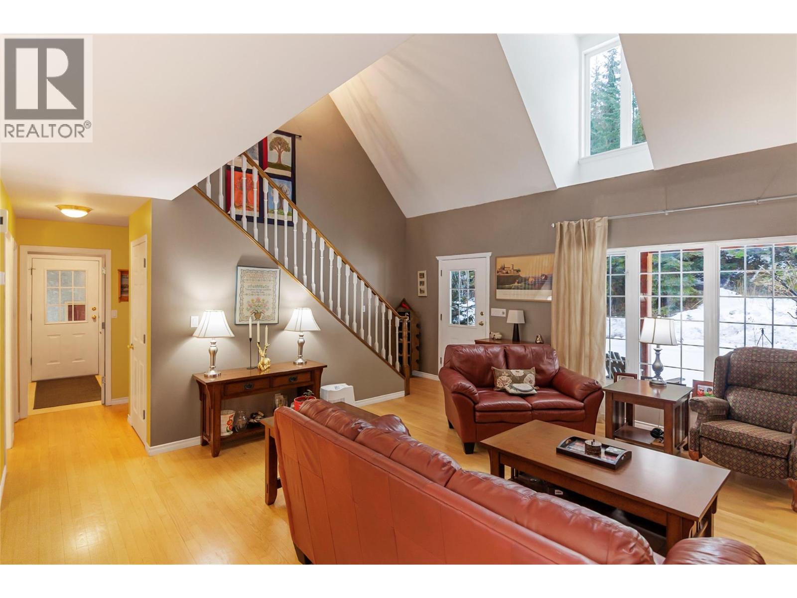 1820 Illecillewaet Road, Revelstoke, British Columbia  V0E 2S0 - Photo 22 - 10377642