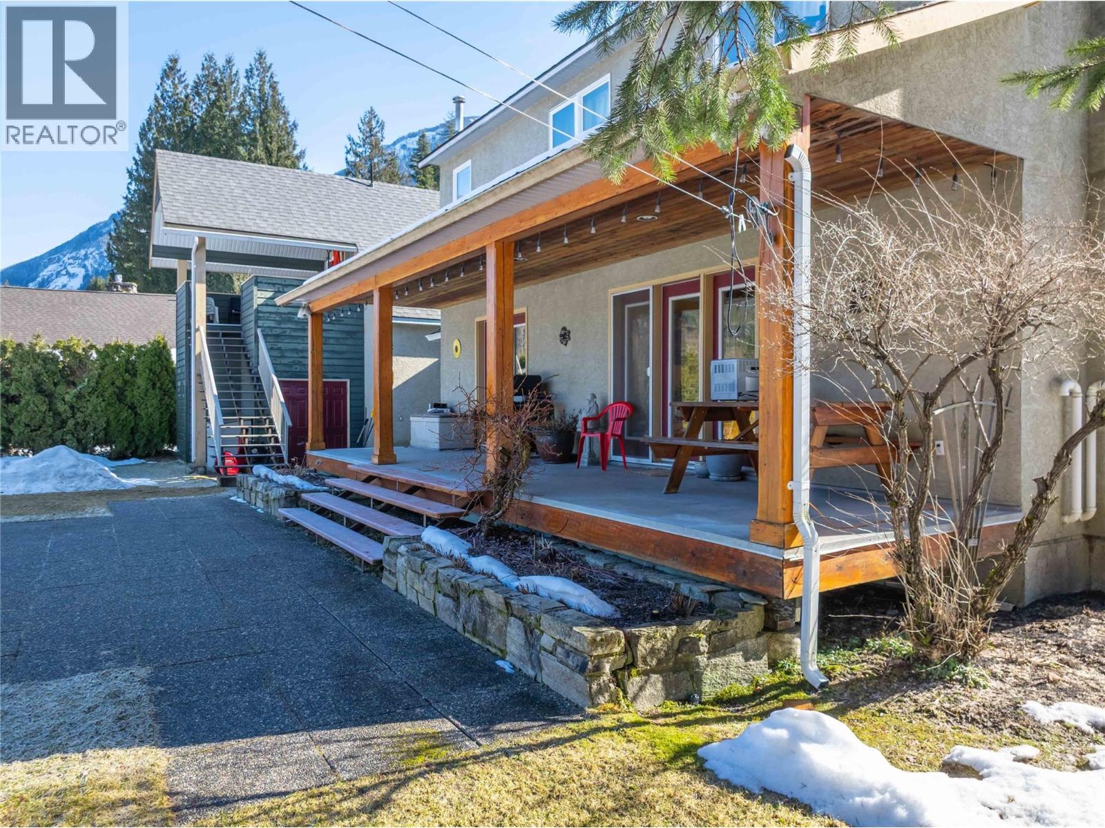 1820 Illecillewaet Road, Revelstoke, British Columbia  V0E 2S0 - Photo 48 - 10377642