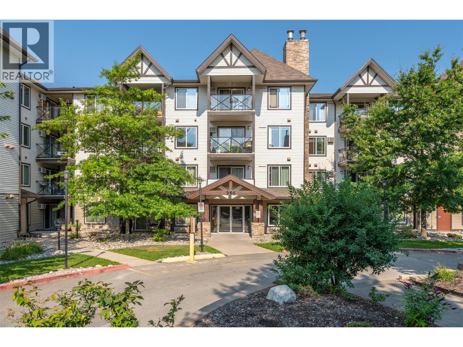 256 Hastings Avenue Unit# 215, Penticton, British Columbia  V2A 2V6 - Photo 1 - 10378073