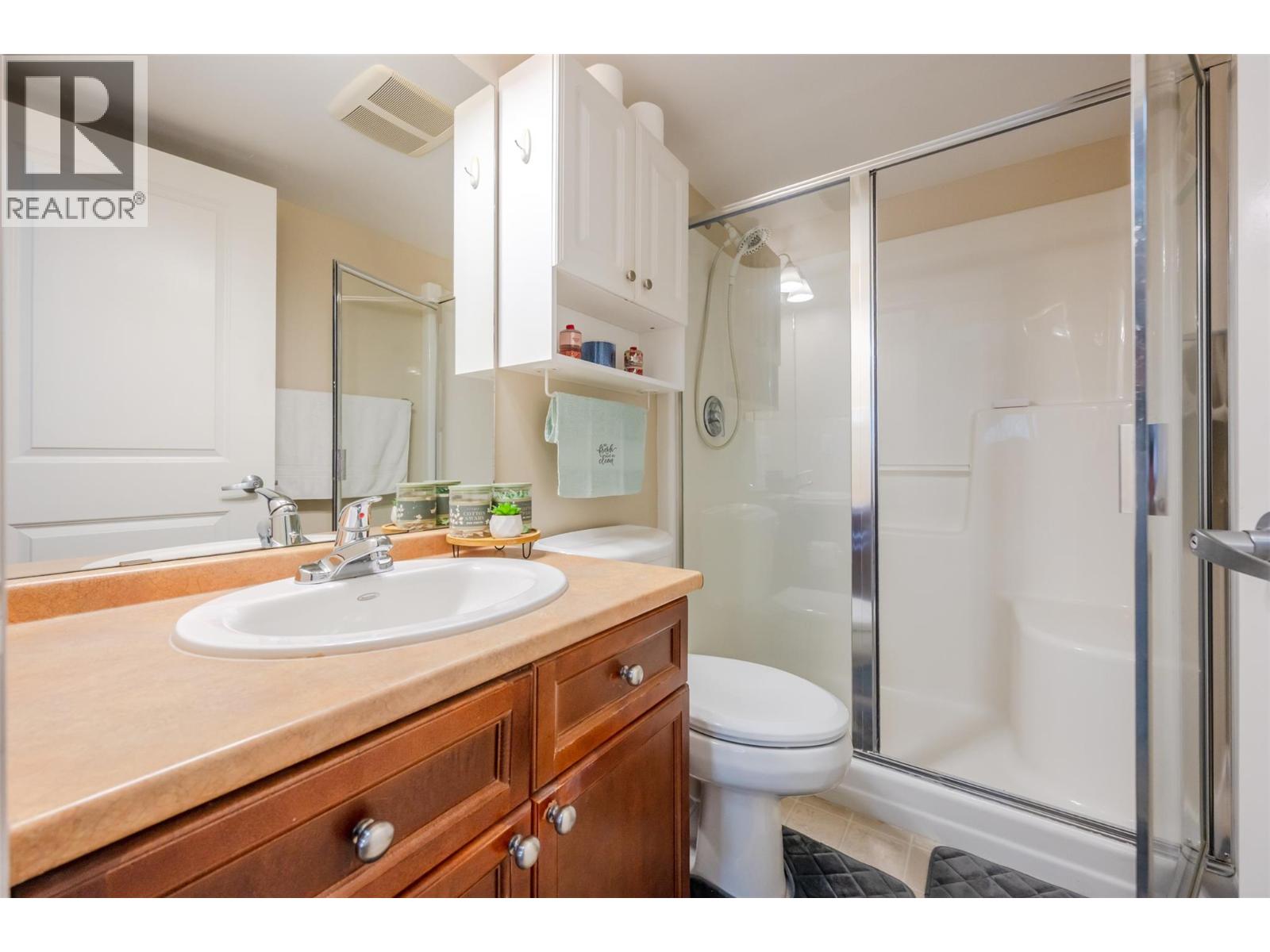 256 Hastings Avenue Unit# 215, Penticton, British Columbia  V2A 2V6 - Photo 21 - 10378073