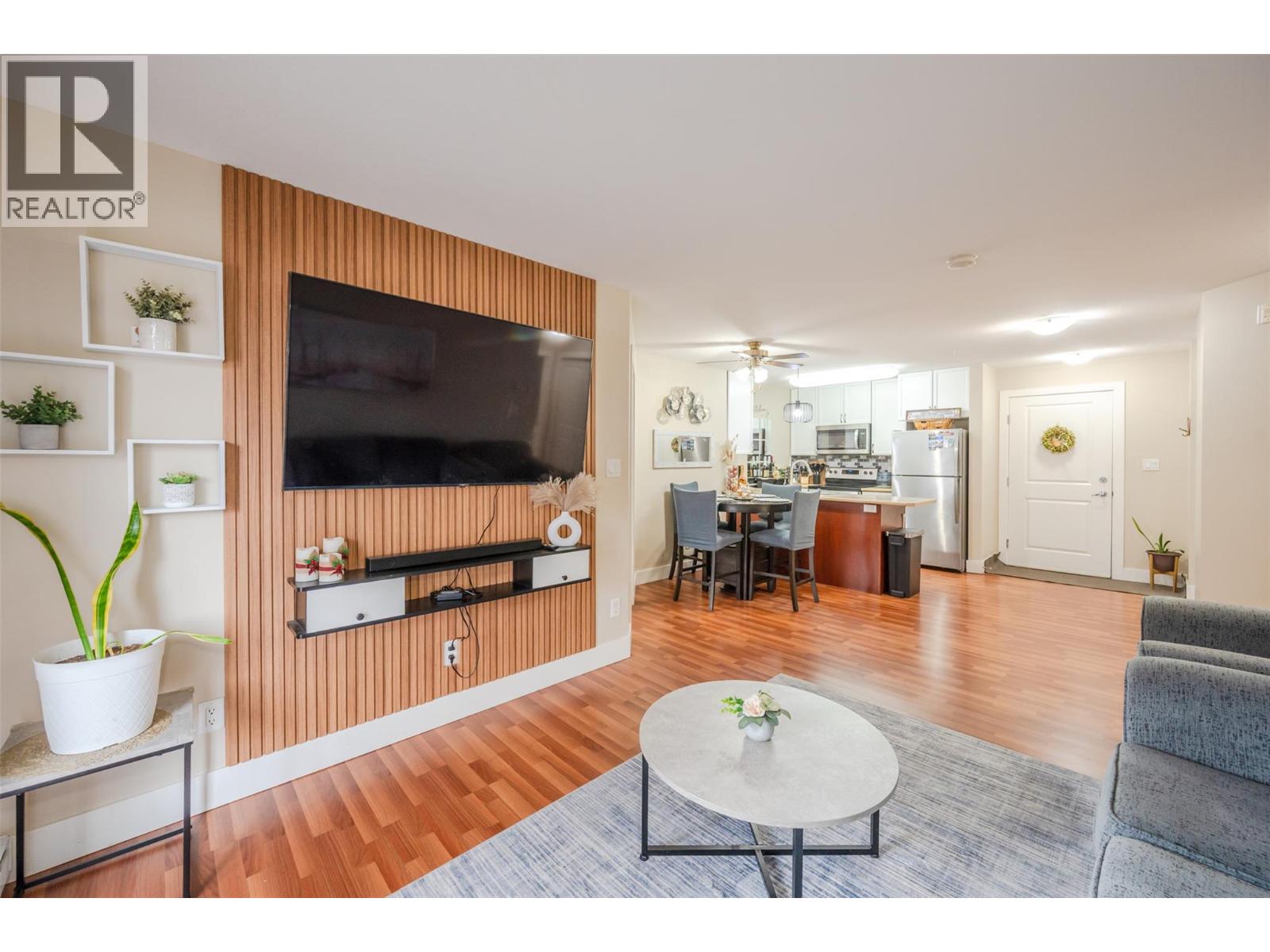 256 Hastings Avenue Unit# 215, Penticton, British Columbia  V2A 2V6 - Photo 5 - 10378073