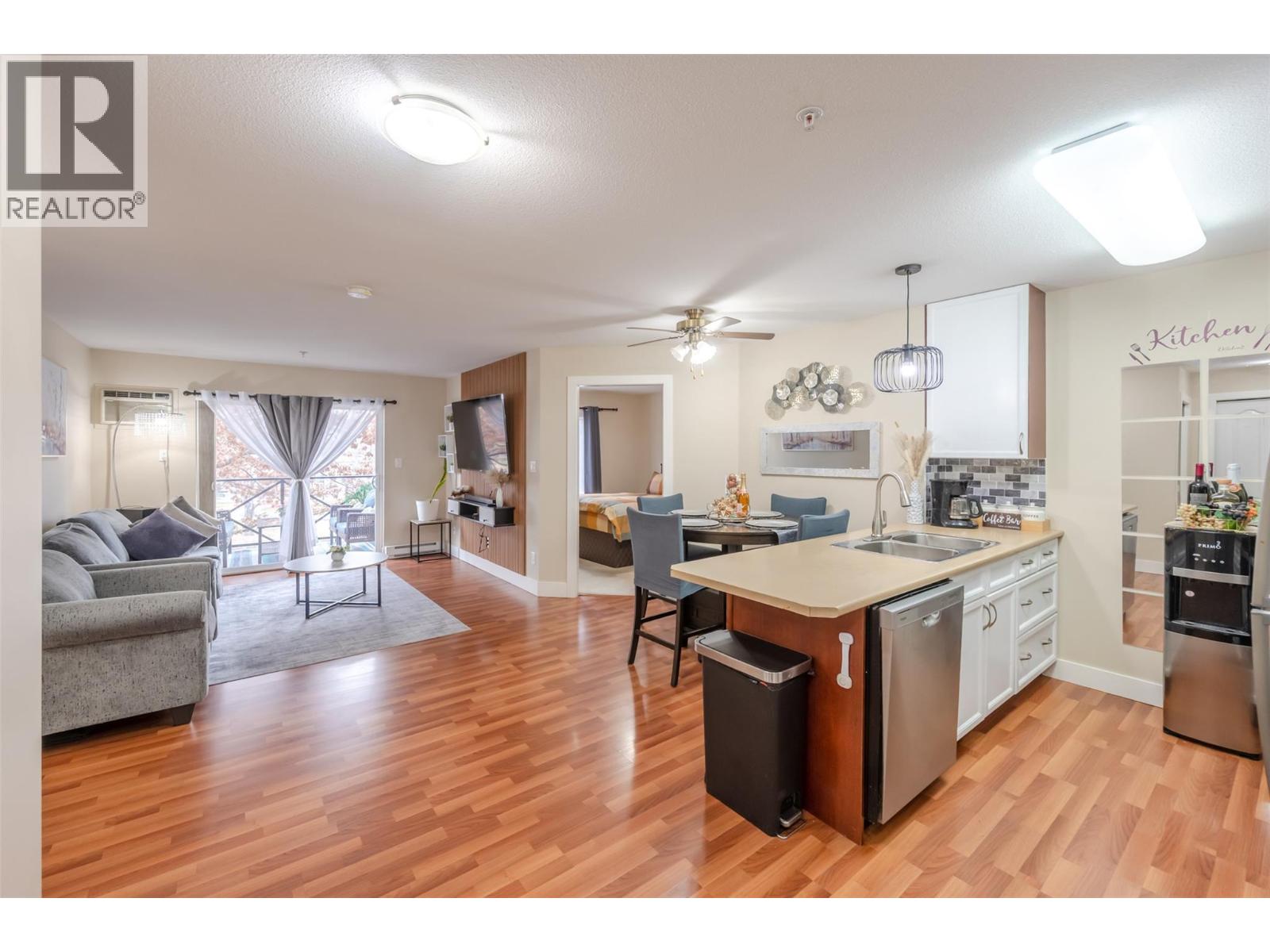 256 Hastings Avenue Unit# 215, Penticton, British Columbia  V2A 2V6 - Photo 9 - 10378073