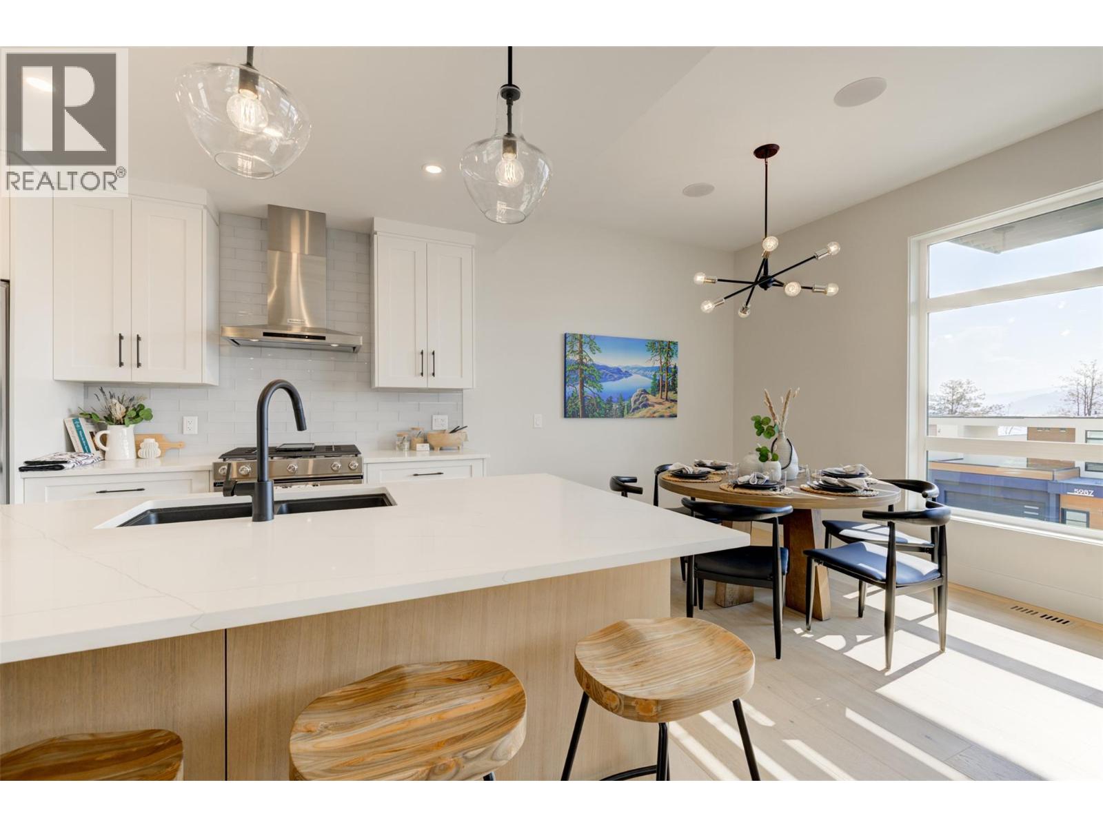 5992 Princess Street, Peachland, British Columbia  V0H 1X7 - Photo 12 - 10377591