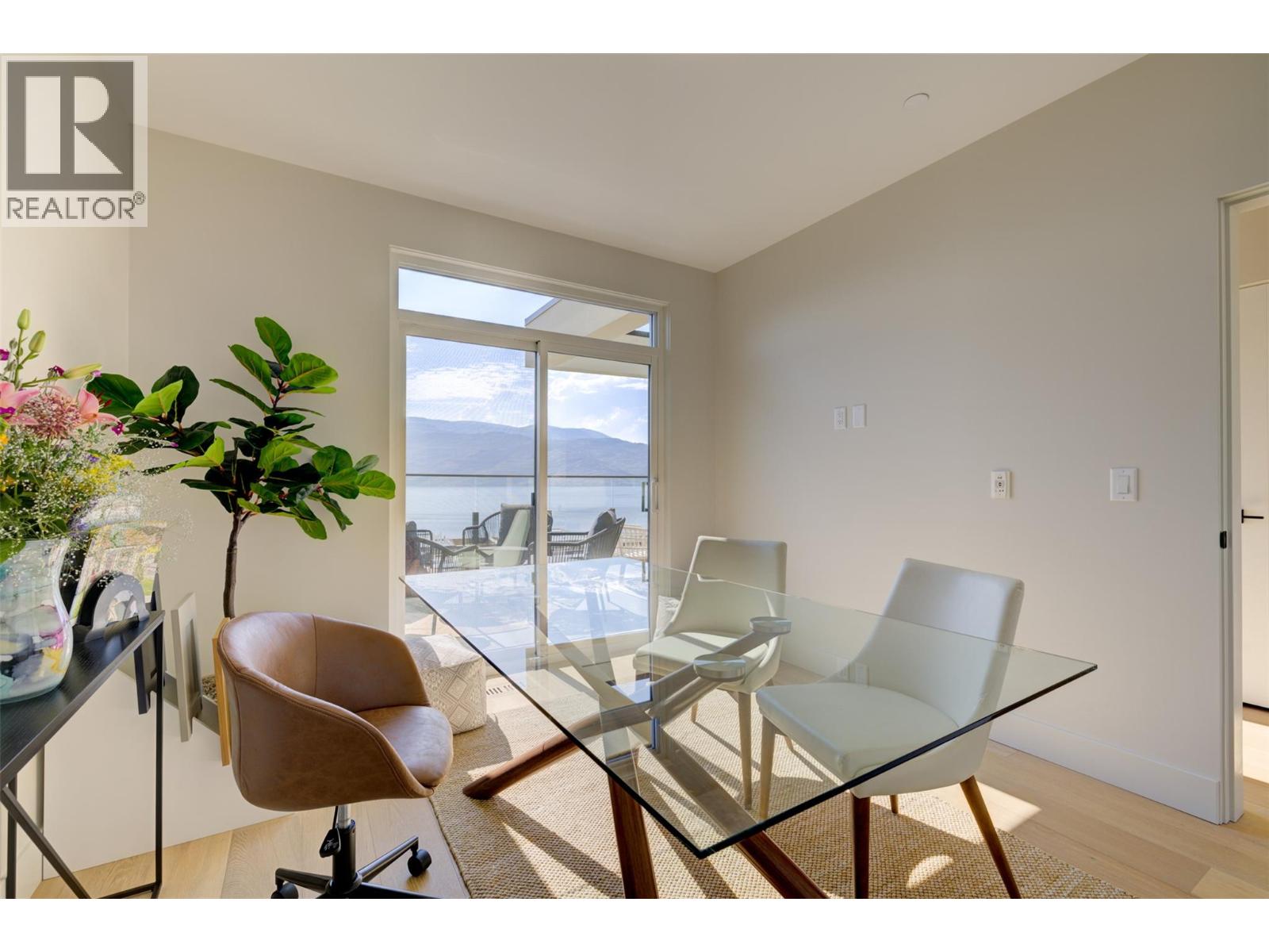 5992 Princess Street, Peachland, British Columbia  V0H 1X7 - Photo 7 - 10377591