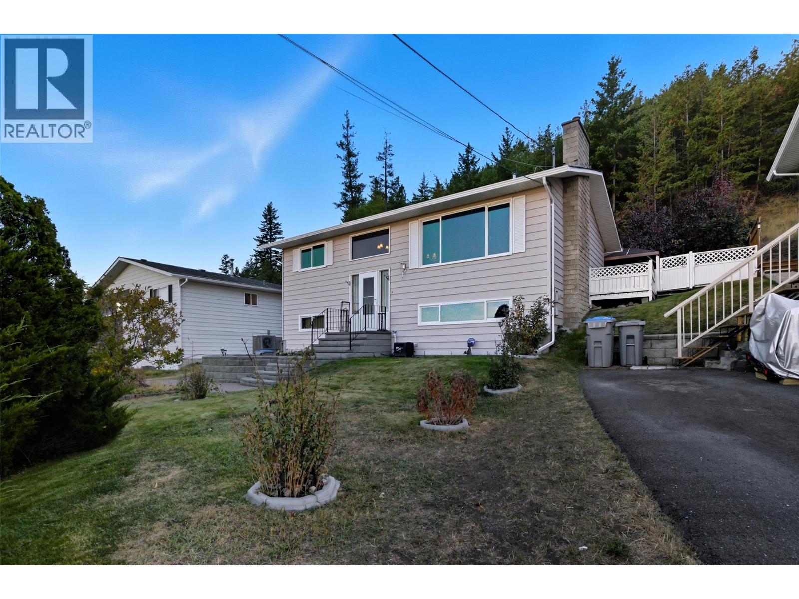 1047 Lamar Place, Kamloops, British Columbia  V2C 5V2 - Photo 3 - 10378220