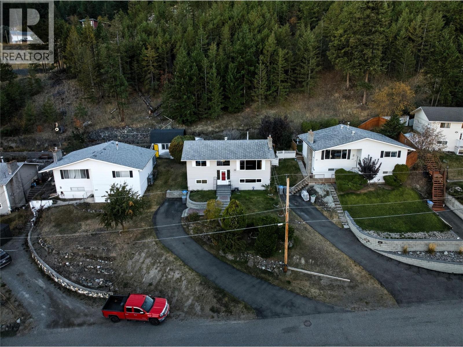1047 Lamar Place, Kamloops, British Columbia  V2C 5V2 - Photo 4 - 10378220