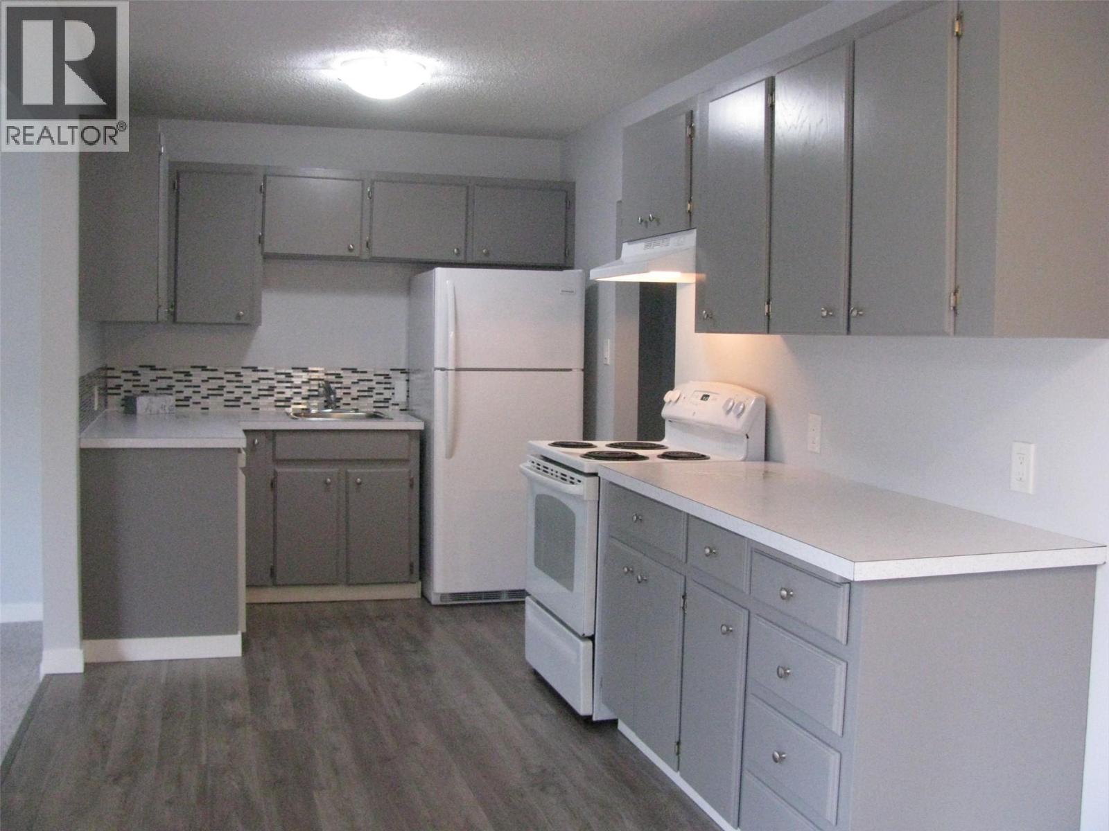 11018 Victoria Road S, Summerland, British Columbia  V0H 1Z2 - Photo 3 - 10378208