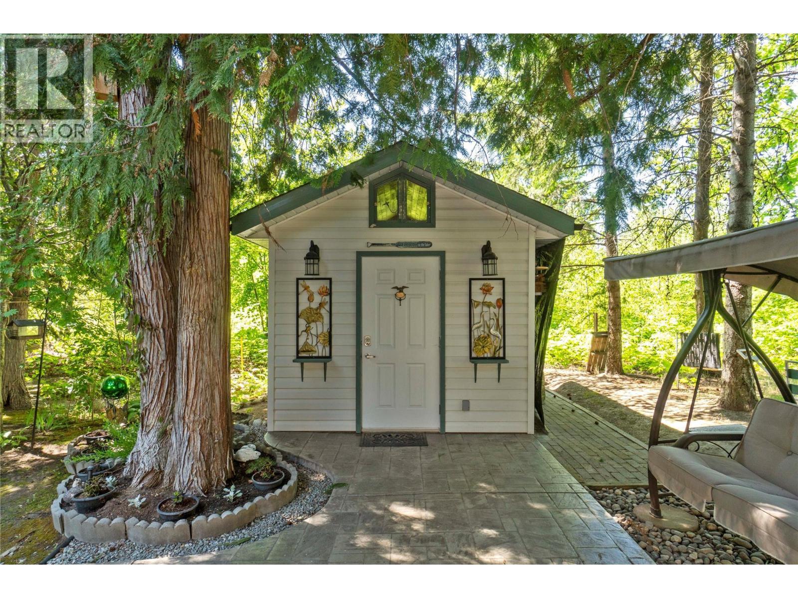 1047 Wharf Road, Scotch Creek, British Columbia  V0E 1M5 - Photo 46 - 10377623