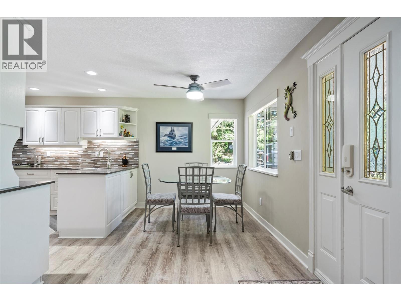 1047 Wharf Road, Scotch Creek, British Columbia  V0E 1M5 - Photo 5 - 10377623