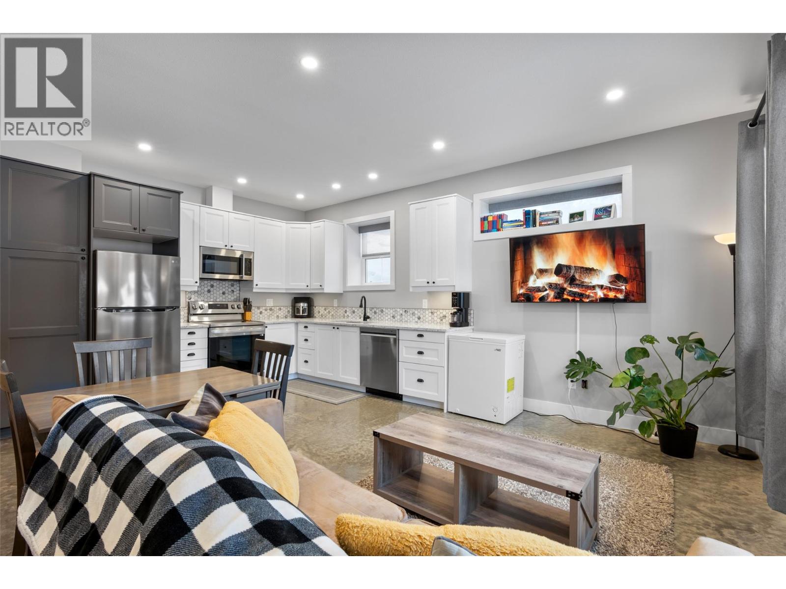 2533 Mountain View Drive, Sun Peaks, British Columbia  V0E 5N0 - Photo 31 - 10378206