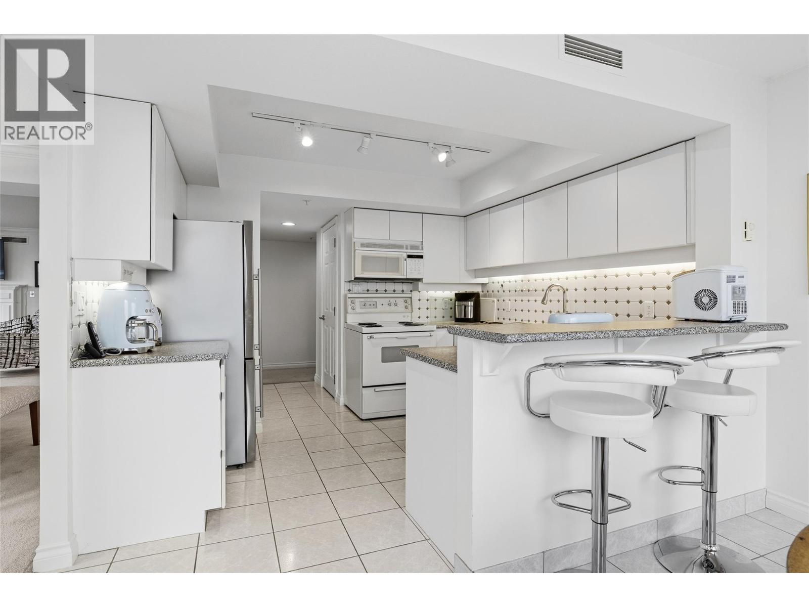 1160 Sunset Drive Unit# 901, Kelowna, British Columbia  V1Y 9P7 - Photo 9 - 10378008