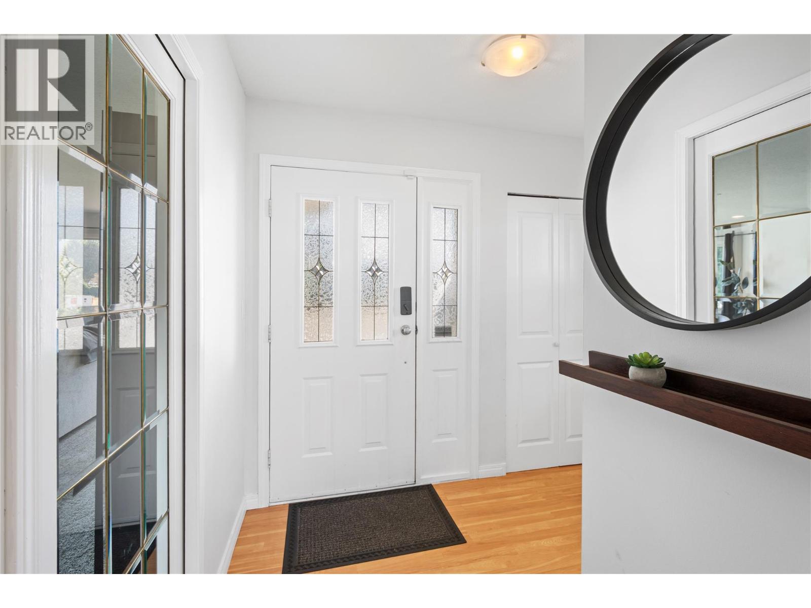 111 Roy Avenue, Penticton, British Columbia  V2A 3M8 - Photo 2 - 10378187