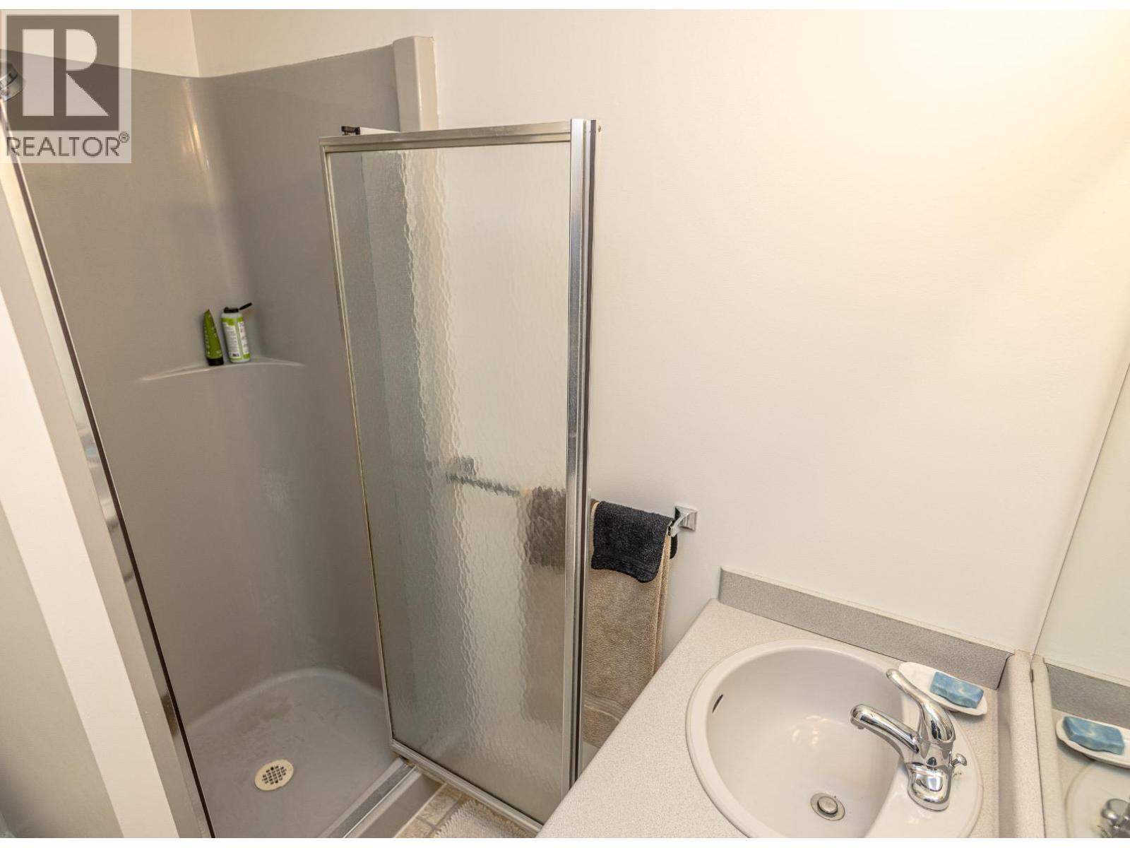 6063 Beatrice Road, Peachland, British Columbia  V0H 1X4 - Photo 22 - 10378149