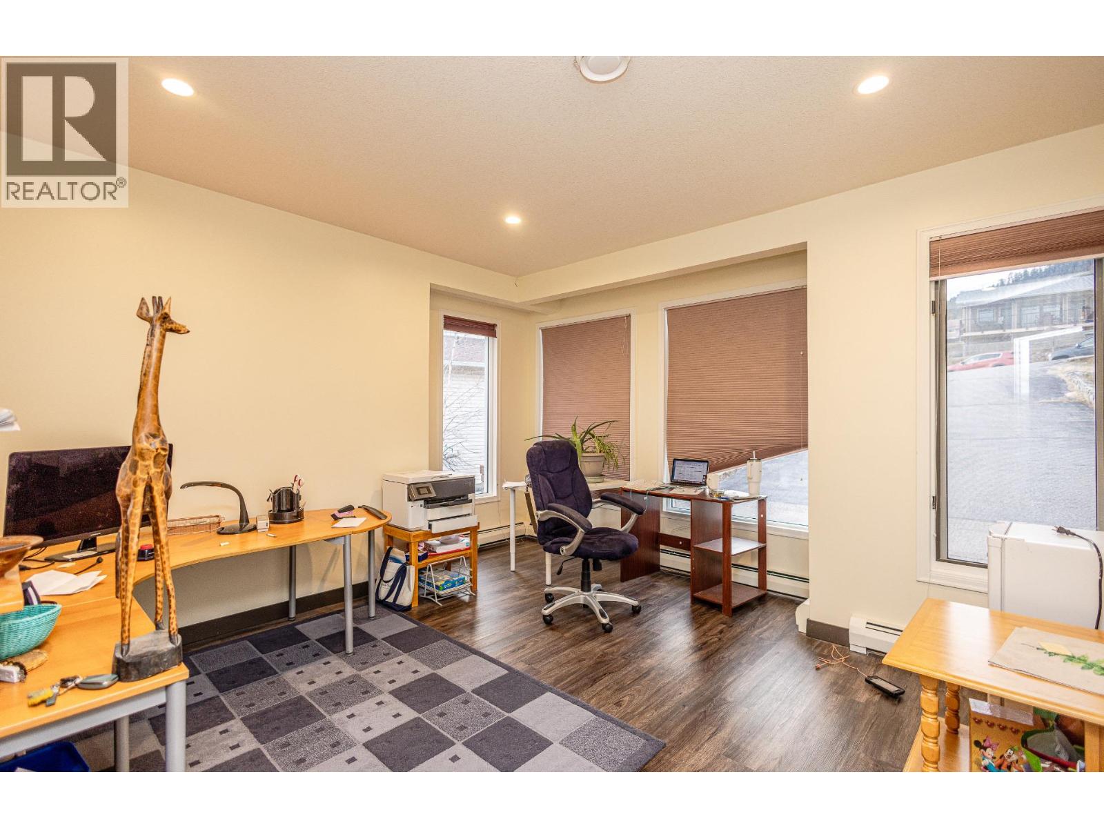 6063 Beatrice Road, Peachland, British Columbia  V0H 1X4 - Photo 7 - 10378149