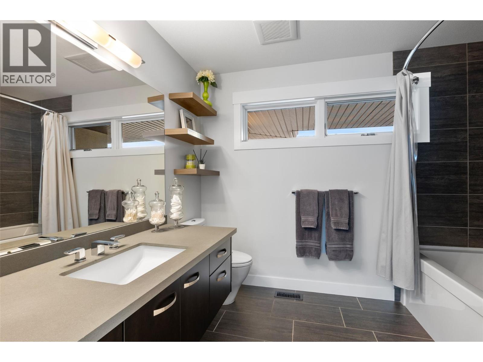 229 Holloway Drive, Kamloops, British Columbia  V1S 0B3 - Photo 40 - 10378086