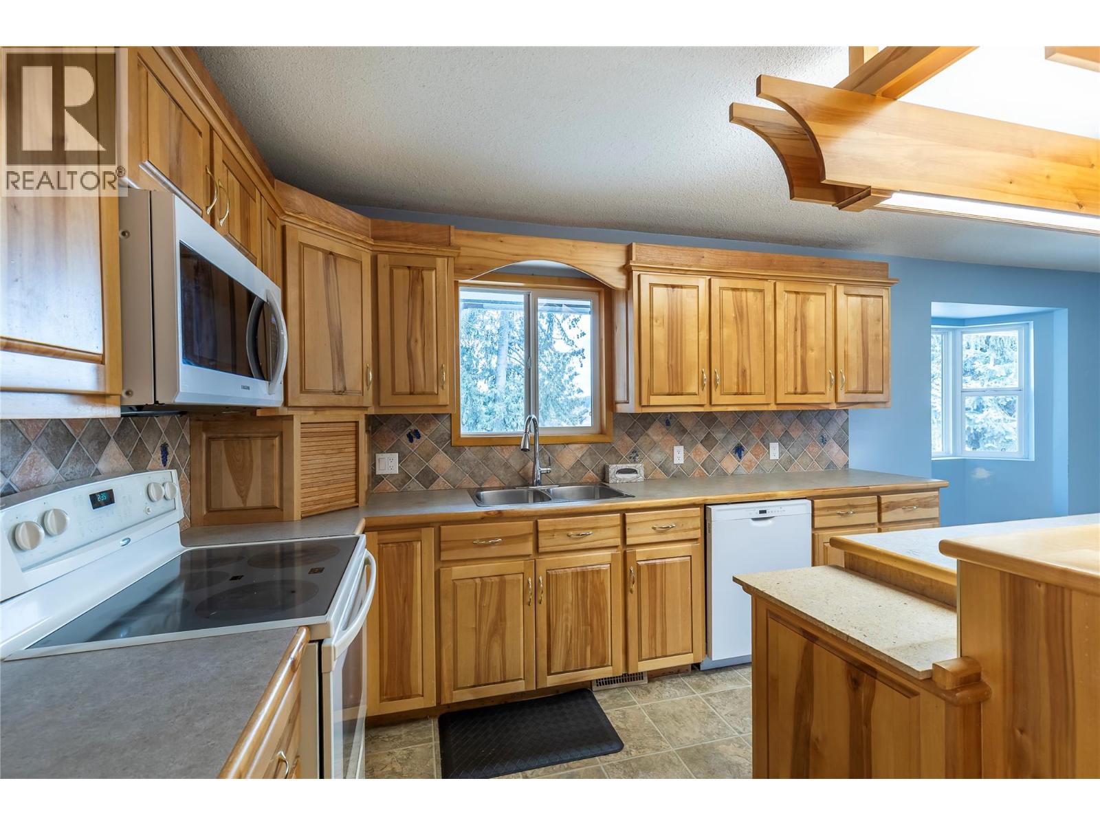 536 Enderby-Grindrod Road, Enderby, British Columbia  V0E 1V4 - Photo 12 - 10377820