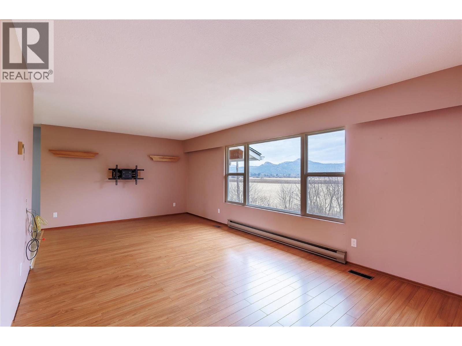 536 Enderby-Grindrod Road, Enderby, British Columbia  V0E 1V4 - Photo 24 - 10377815