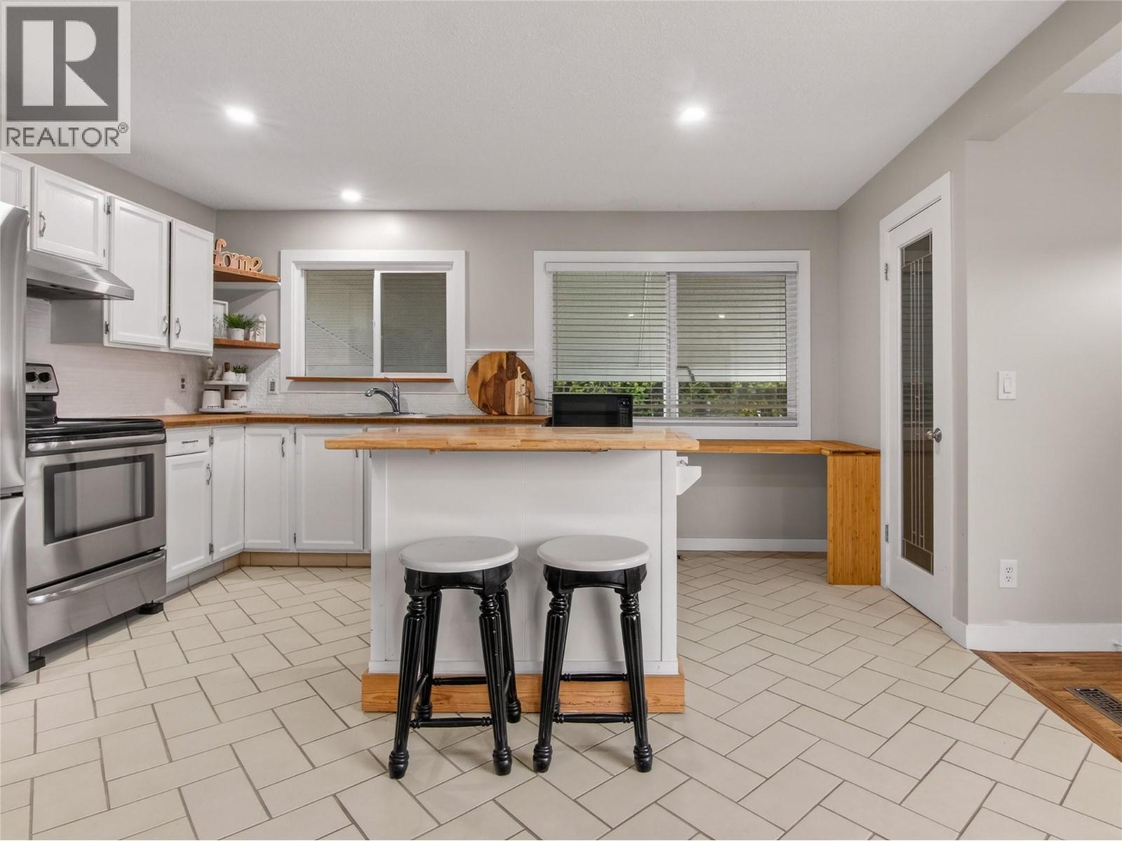 1357 Creekside Road, Kelowna, British Columbia  V1X 1B2 - Photo 7 - 10377804