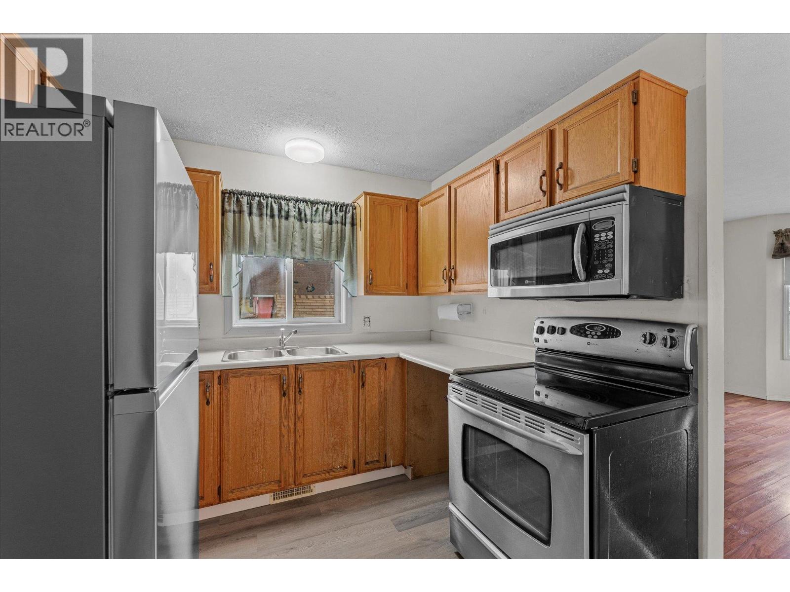 923 Fuller Avenue, Kelowna, British Columbia  V1Y 6X5 - Photo 11 - 10377670